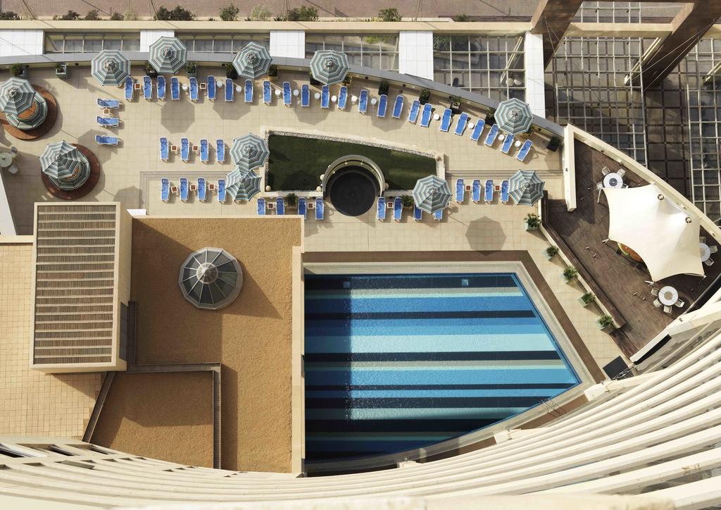 Symphony Style Hotel Kuwait Salmiya Exterior foto The pool at the 2012 London Paralympics